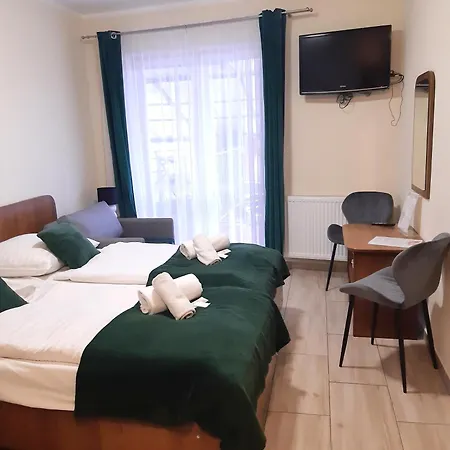 Nocleg ze śniadaniem Korab 3*
