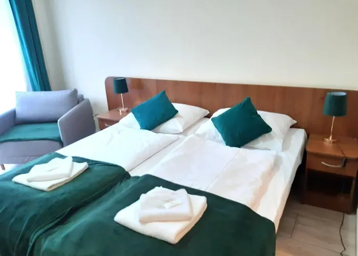 Nocleg ze śniadaniem Korab 3*