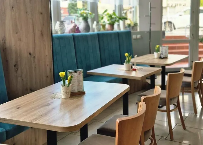 Korab Nocleg ze śniadaniem 3*